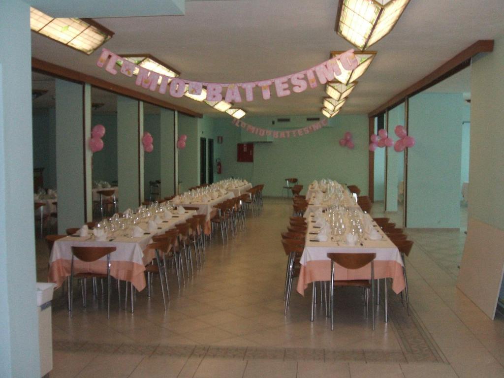 Hotel Kristall Loiano Bagian luar foto